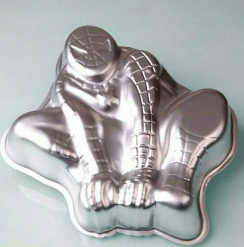 SPIDERMAN CAKE PAN *END OF YEAR CLEARANCE*