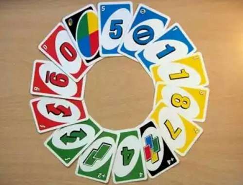 UNO SPIN CARD GAME/ THE NEXT REVOLUTION OF THE CARD GAME/ CHRISTMAS GIFT/SOCIAL ACTIVITY GAME