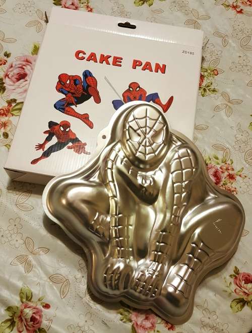 SPIDERMAN CAKE PAN *END OF YEAR CLEARANCE*