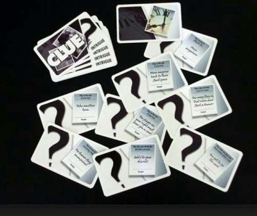 CLUE: DISCOVER THE SECRETS/ CHRISTMAS GIFT/SOCIAL ACTIVITY GAME