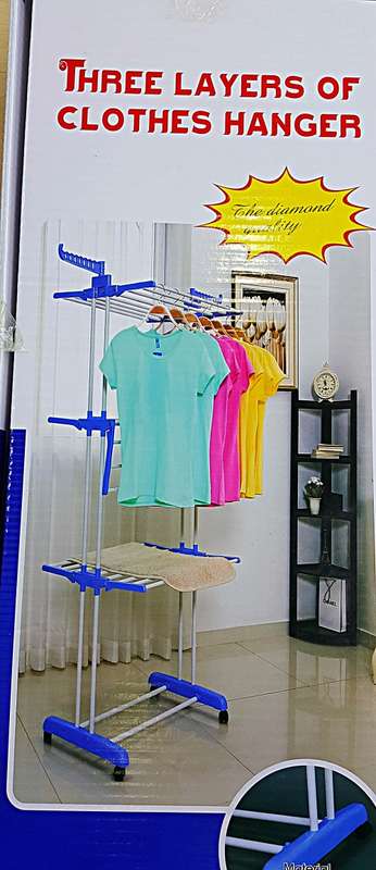 THREE TIER ADJUSTABLE CLOTHES RACK / HANGER / ORGANISER *BARGAIN*