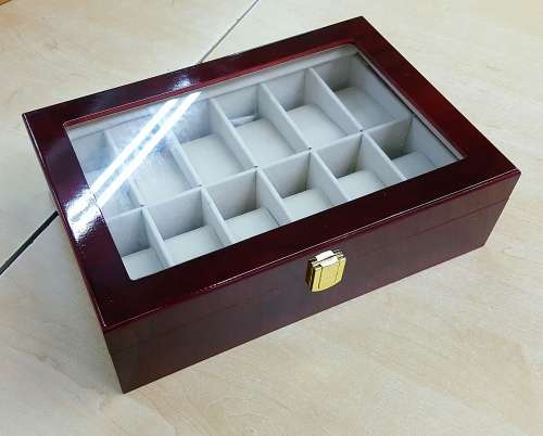WATCH BOX / DISPLAY / CASE / STORAGE / ORGANISER *12 SLOT/ BLOCK/ DIVISION*BARGAIN*REAL SOLID WOOD