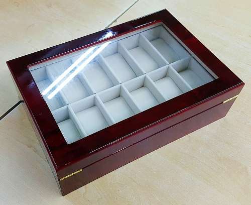 WATCH BOX / DISPLAY / CASE / STORAGE / ORGANISER *12 SLOT/ BLOCK/ DIVISION*BARGAIN*REAL SOLID WOOD