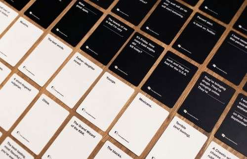 HUMANITY HATES TRUMP  CARD GAME