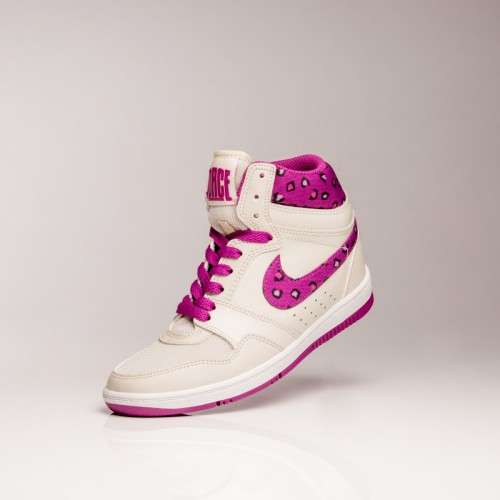 Sneakers Original Women s NIKE Force Sky High Print Boots 705148 005 UK Size 9 was sold for 290.00 on 14 Jun at 21 46 by Seal The Deal in Johannesburg ID 288434915