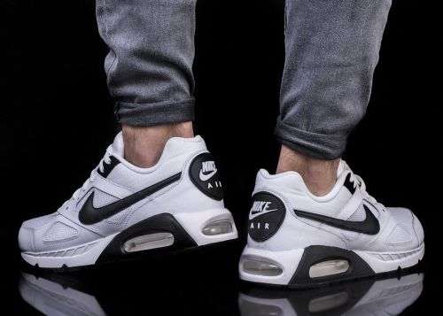 Original Mens Nike Air Max IVO  580518 106  UK 10 (SA 10)