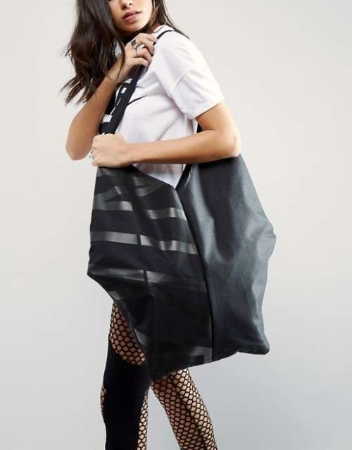 Original NIKE Training Effortless Tote Bag Gym BA 5306 476 Color Black