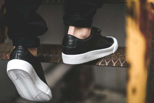 Original Mens NIKE Blazer Studio QS Black/ White 850478 002 Size UK 12 (SA 12)