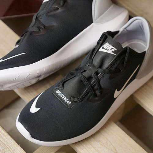 Original Mens NIKE Hakata AJ8879 002 Black Lifestyle Shoes Size UK 10 (SA 10)