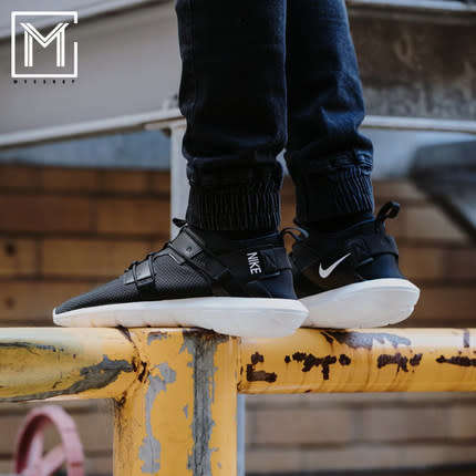 Original Mens Nike Vortak (latest) AA2194 002 BLACK/ BLACK-WHITE UK Size 12 (SA 12)