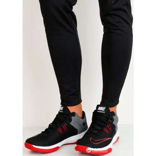 Original Mens NIKE AIR VERSITILE II BLACK/ WHITE / GYM RED 921692 002 Size UK 7/8 (SA 7/8)