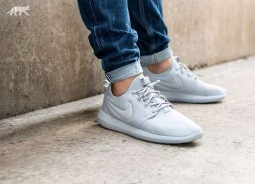 Original Women's NIKE Roshe TWO 844931 001 WOLF GREY Size UK 5.5 (SA 5.5)