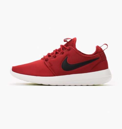 Original Mens NIKE ROSHE TWO GYM RED/ BLACK 844656 600 Size UK 9 (SA 9)