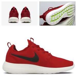 Original Mens NIKE ROSHE TWO GYM RED/ BLACK 844656 600 Size UK 9 (SA 9)