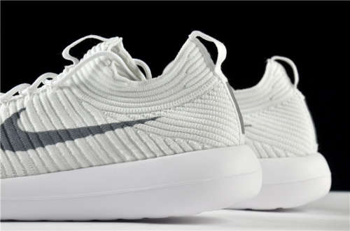 Original Women's NIKE Roshe TWO FLYKNIT V2 917688 400 White/ Wolf Grey Size UK 4.5 (SA 4.5)