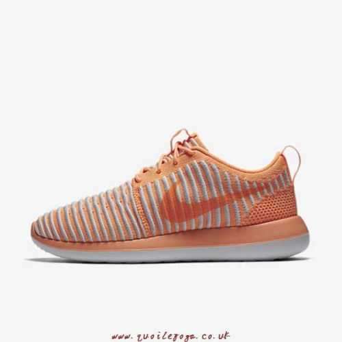 Original Women's NIKE Roshe TWO FLYKNIT 844929 800 PEACH- CREAM Size UK 4.5 (SA 4.5)