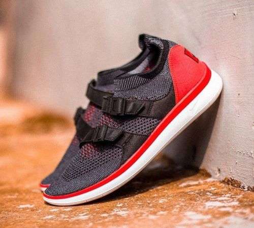 Original Mens NIKE AIR SOCK RACER ULTRA FLYKNIT CHILE RED / BLACK 898022 600 Size UK 8 (SA 8)