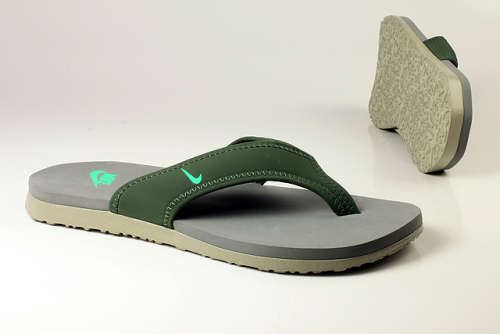 Original Mens Nike Celso Thong Plus Flip Flops 307812 330 Size UK 13 (SA 13)