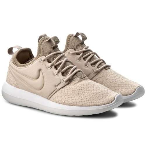 Original Women's NIKE Roshe Two SE (latest) 881188 100 Oatmeal/Khaki White Size UK 4.5 OR 5.5