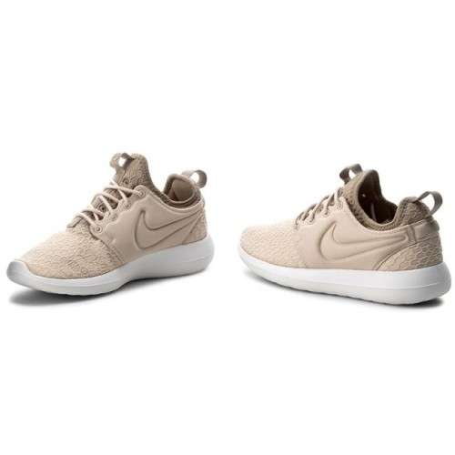 Original Women's NIKE Roshe Two SE (latest) 881188 100 Oatmeal/Khaki White Size UK 4.5 OR 5.5