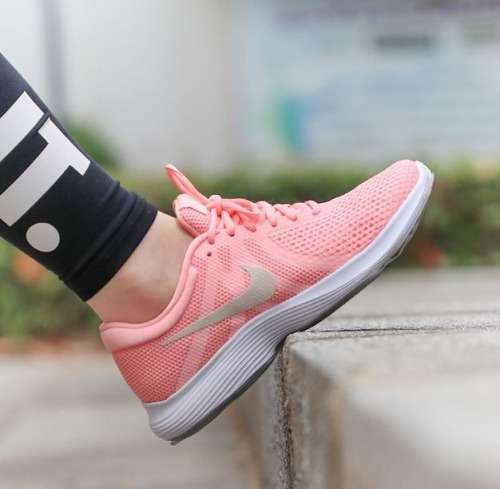 Original Women's NIKE Revolution 4 (latest) 908999 602 Pink/ Guava Ice Size UK 5.5 (SA 5.5)