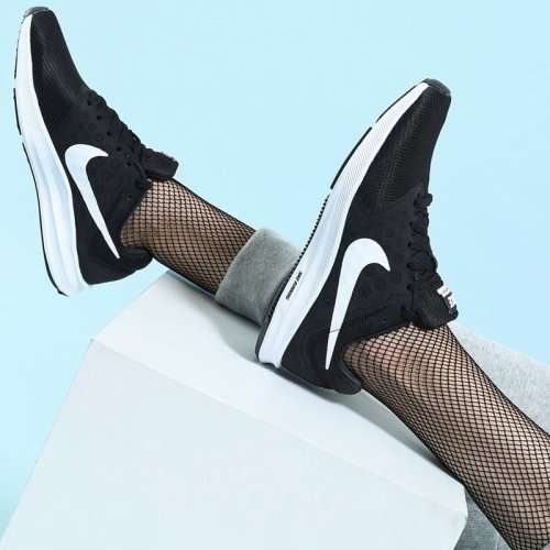 Original Womens NIKE Downshifter 7 Black / White 852466 010 Size UK 5 (SA 5)