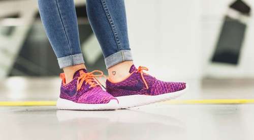 Original Women's NIKE ROSHE ONE FLYKNIT TTL CRIMSON / GRND PURPLE 704927 803 Size UK 4.5 (SA 4.5)