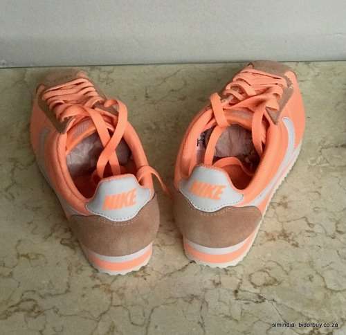 Original Womens NIKE Classic Cortez Nylon Orange Pulse/ Phantom 749864 804 Size UK 5 (SA 5)