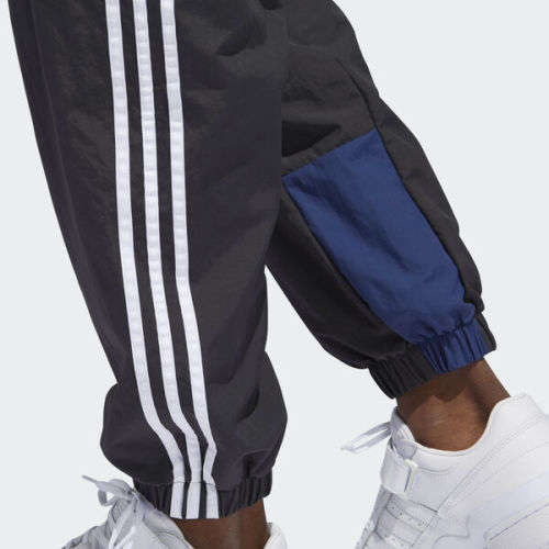 Adidas nova wind jogger carbon on sale