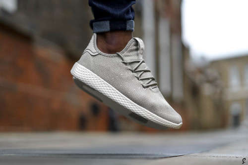 Pharrell hu tennis shoes outlet