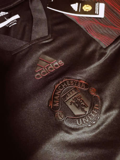 Original Men's adidas Manchester United Official Licensed Product Icon TEE CW7651 Size XXL