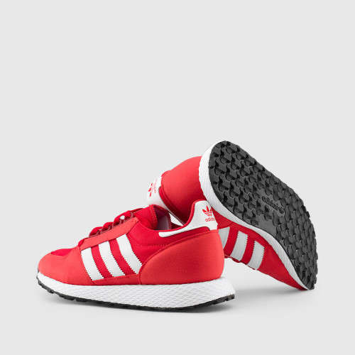 Original KIDS adidas UNISEX Forest Grove C Scarlet Red/ White B37746 Size UK 4 (SA 4)