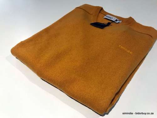 Original Mens PRINGLE Superfine Merino Lambswool James V Neck Jumper Corn Color Size Large
