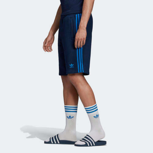 Original Men's ADIDAS Classic 3 Stripes Shorts COLLEGIATE NAVY/ BLUE BIRD CL7834 Size Medium
