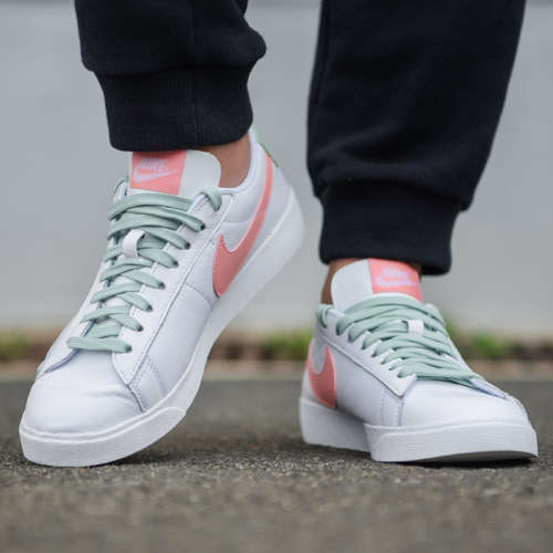 W blazer low le top