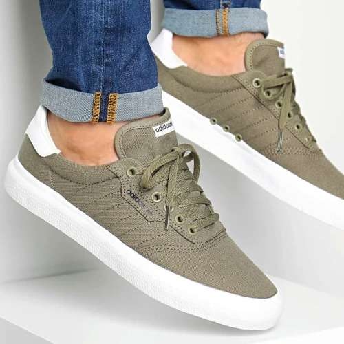 Original adidas UNISEX 3MC Skate Boarding Core Raw KHAKI/ Cloud White DB3241 Size UK 10 (SA 10)