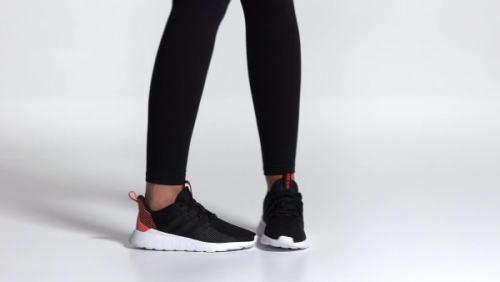 Original adidas Women's Questar Flow Core Black/ Semi Coral EE8224 Size UK 4 (SA 4)