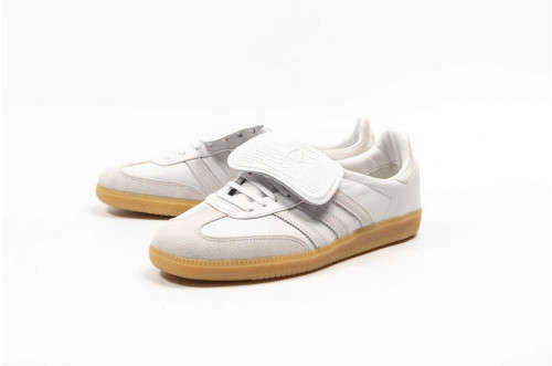 Original Mens adidas Samba Recon LT Off White/ Gum B75903 Size UK 9 (SA 9)