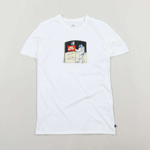 NIKE Men's Skateboarding Fake Moon Landing Astronaut SB White CI7609 100 Size Large