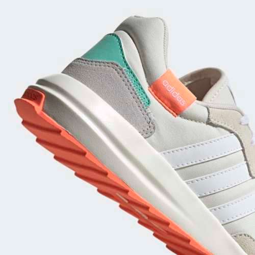 adidas Women's RETRORUN's Chalk White /Cloud White/Signal Coral EH1858 Size UK 7 (SA 7)