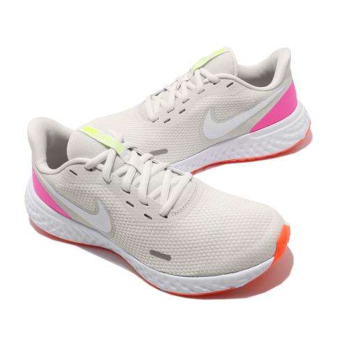 Nike Women's Revolution 5 Platinum Tint / Pink Blast BQ3207 007 Size UK 5.5 (SA 5.5)