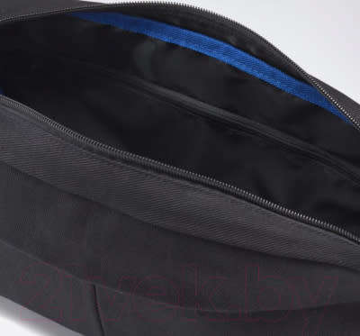 Reebok Unisex Classics Foundation Crossbody Bag GG6705