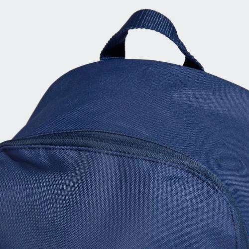 adidas Unisex LINEAR CLASSIC DAILY BACKPACK  Tech Indigo/ White FP8097