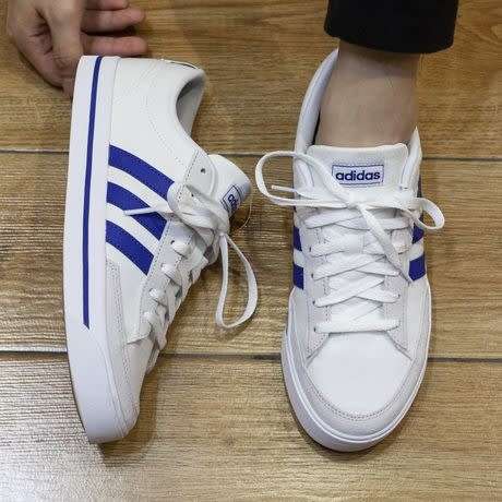 Footwear adidas Men s RETROVULC SKATEBOARD Cloud White Blue H02208 Size UK 10 SA 10 was sold for 410.00 on 2 Mar at 22 46 by Seal The Deal in Johannesburg ID 548696932