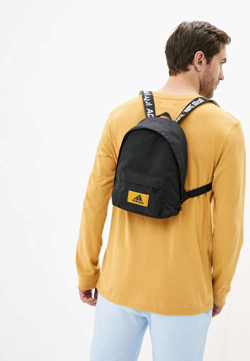 adidas Unisex Small CLASSIC BACKPACK Black / Legacy Gold FT9312