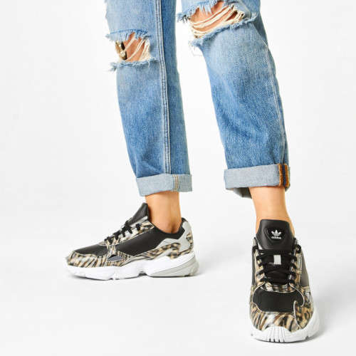 adidas Women`s FALCON Core Black / Metal Grey / Cloud White FV3080 Size UK 6 (SA 6)