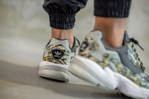 adidas Women`s FALCON Core Black / Metal Grey / Cloud White FV3080 Size UK 6 (SA 6)