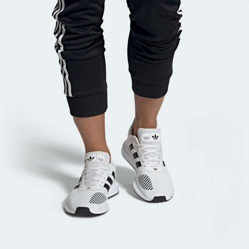 adidas Men`s SWIFT RUN RF Cloud White/ Core Black FV5358 Size UK 8 (SA 8)