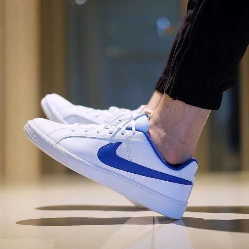 Sneakers Nike Men s NIKE COURT ROYALE White Blue 749747 141 Size UK 8 SA 8 was listed for 0.00 on 28 May at 22 46 by Seal The Deal in Johannesburg ID 587742481