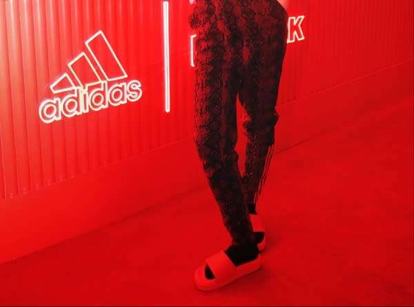 adidas UNISEX IVY PARK Swim Slide Beyonce Heart Red GX7102 Choose from Size UK 8/11 (SA 8/11)